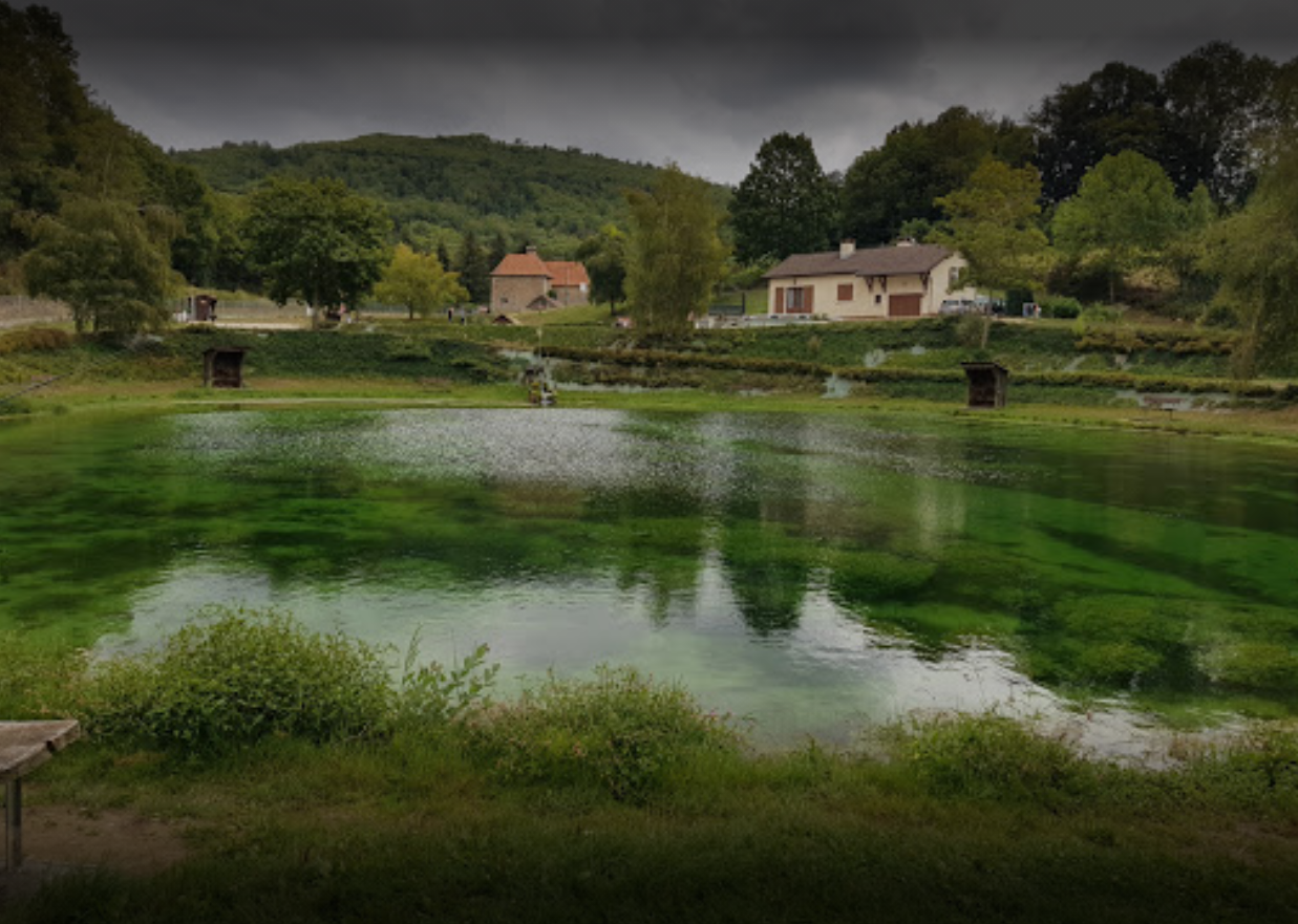 Petit étang de peche pour safaris