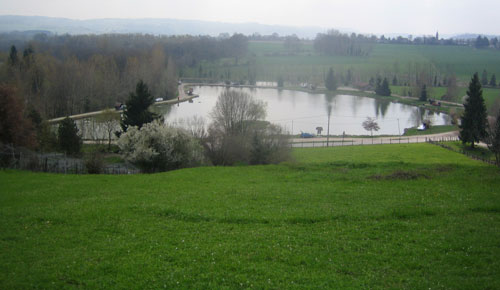 Grand étang de peche pour safaris